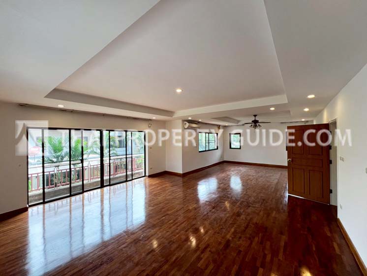 House with Shared Pool in Nichada Thani 
